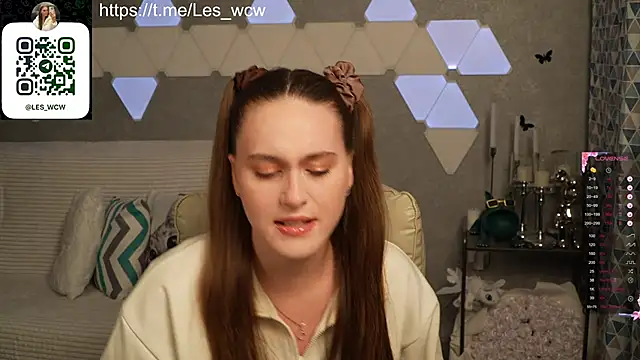 HarleyDeess online show from 10-25-25, 07:52