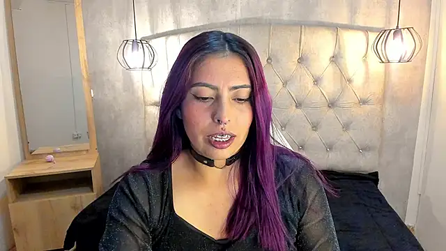 Alice Laurentt online show from 01-28-25, 02:43