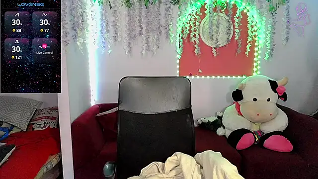 Snapshot of ValentinaMiller_ chatting on 01-22-25, 07:34 ValentinaMiller online show from 01-22-25, 07:34