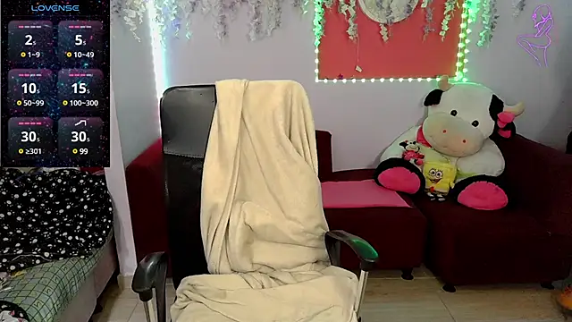 Snapshot of ValentinaMiller_ chatting on 01-26-25, 08:34 ValentinaMiller online show from 01-26-25, 08:34