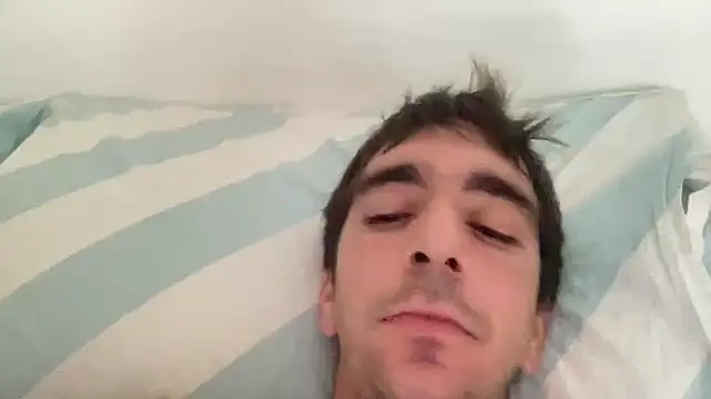 Snapshot of christ963 chatting on 10-28-25, 01:25 christ963 online show from 10-28-25, 01:25