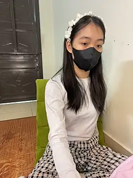 Snapshot of DA-EUN chatting on 12-16-24, 03:08 DA-EUN online show from 12-16-24, 03:08