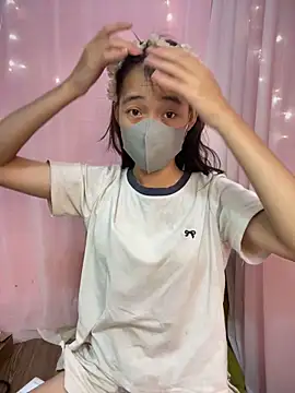 Snapshot of DA-EUN chatting on 09-23-25, 03:20 DA-EUN online show from 09-23-25, 03:20