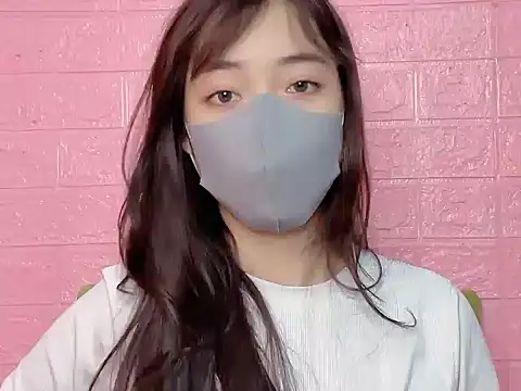 Snapshot of DA-EUN chatting on 10-27-25, 03:43 DA-EUN online show from 10-27-25, 03:43