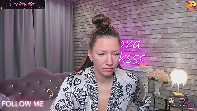 Snapshot of SarahCoksss chatting on 01-18-25, 01:19 SarahCoksss online show from 01-18-25, 01:19