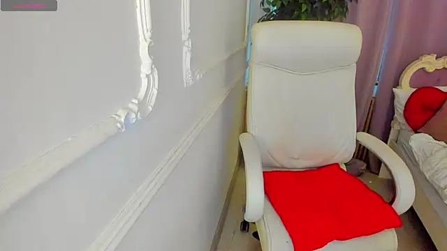 Lily Marlin online show from 04-04-26, 07:06