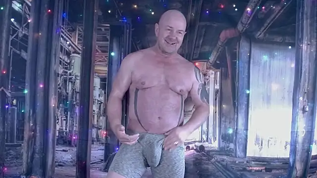 ManlyPrisonGuy online show from 11-29-25, 01:25