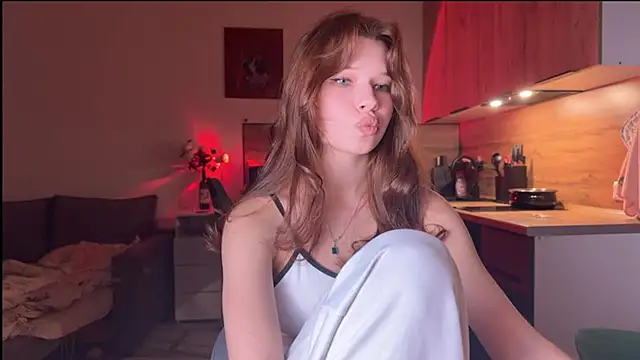 Snapshot of YourOblivion chatting on 10-17-25, 07:49 YourOblivion online show from 10-17-25, 07:49