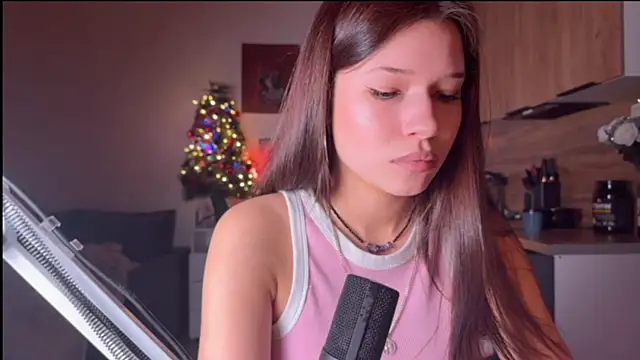 Snapshot of YourOblivion chatting on 01-17-26, 06:44 YourOblivion online show from 01-17-26, 06:44