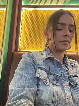 Mau White online show from 12-26-24, 09:47