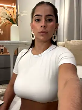 Mau White online show from 12-04-25, 09:23