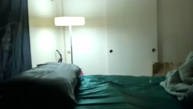 Yagurl  west online show from 01-10-25, 04:30