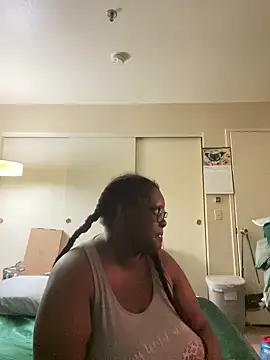 Yagurl  west online show from 01-17-25, 06:47