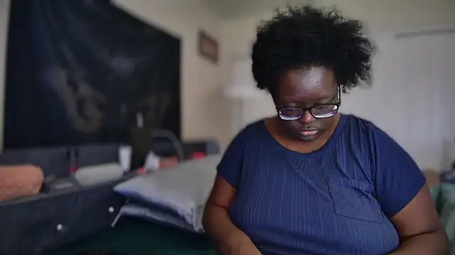 Yagurl  west online show from 01-28-25, 07:32