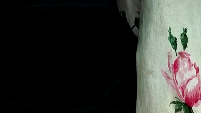 Snapshot of Yagurl__west chatting on 01-15-26, 04:22 Yagurl west online show from 01-15-26, 04:22