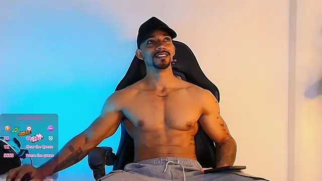 Snapshot of Manolo_Hot1 chatting on 01-28-25, 02:21 Manolo Hot1 online show from 01-28-25, 02:21