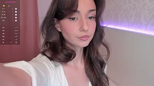 Snapshot of XYour_CharmX chatting on 02-15-26, 01:09 XYour CharmX online show from 02-15-26, 01:09