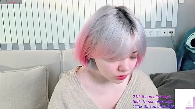   KawaiiYuki   online show from 05-15-26, 03:57