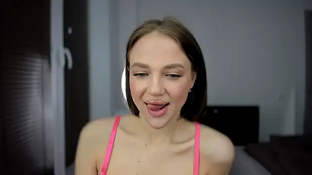 sarahphyllis online show from 01-07-25, 05:53