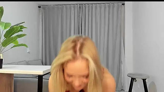 sarahphyllis online show from 10-03-25, 08:06