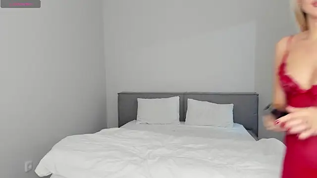 sarahphyllis online show from 11-10-25, 08:30