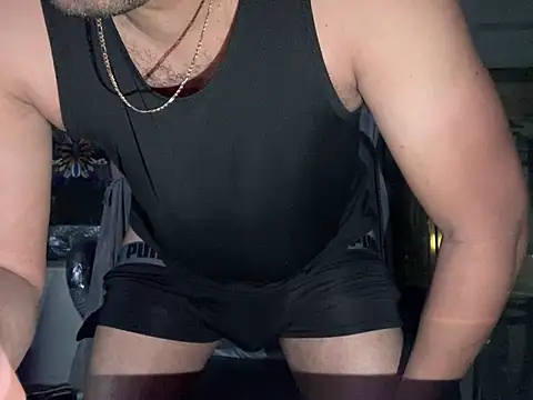 Snapshot of ThickDick_Daddy chatting on 06-02-26, 06:48 ThickDick Daddy online show from 06-02-26, 06:48