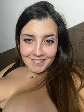 Snapshot of Novababy18 chatting on 12-08-24, 05:29 Novababy18 online show from 12-08-24, 05:29