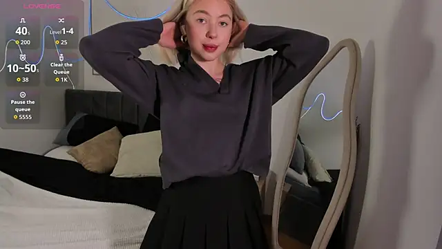 SimonaGerry online show from 11-10-25, 03:38