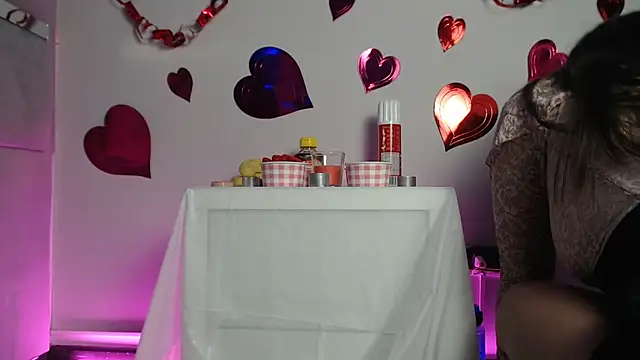 Paola Lyon  online show from 02-14-25, 07:12