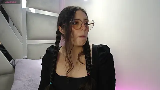 Paola Lyon  online show from 03-14-25, 07:23