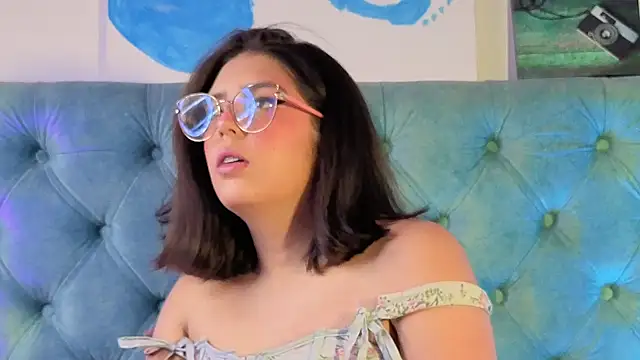 Paola Lyon  online show from 01-16-26, 07:07