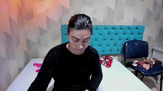 AdaFawxx online show from 04-01-26, 04:02