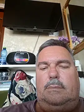 Snapshot of Tbone17 chatting on 05-03-26, 06:08 Tbone17 online show from 05-03-26, 06:08