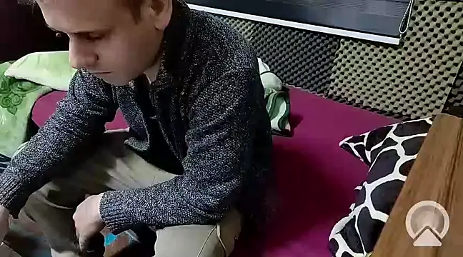 Arabeyes online show from 02-28-25, 07:56