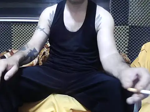 Arabeyes online show from 11-15-25, 02:42