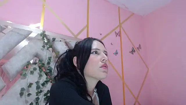 nadescomthxx online show from 02-11-25, 09:53