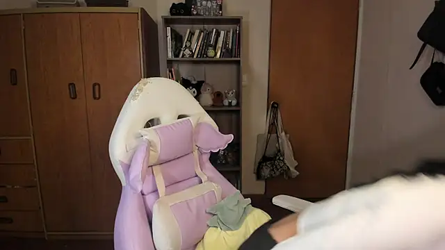 Snapshot of valerie__skyy chatting on 01-10-25, 02:57 valerie skyy online show from 01-10-25, 02:57