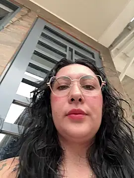 Snapshot of my-kitty chatting on 03-25-26, 10:38 my-kitty online show from 03-25-26, 10:38