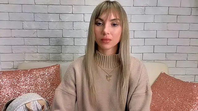 Snapshot of MiaMinx chatting on 02-03-25, 04:57 MiaMinx online show from 02-03-25, 04:57