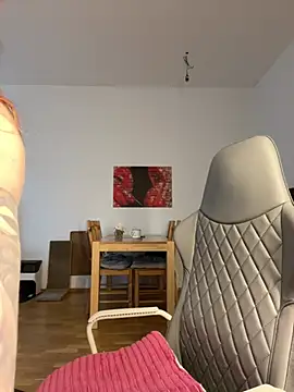 Mona-Peaches online show from 12-19-24, 12:23