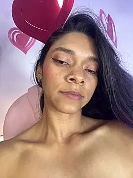 Snapshot of Alliz_Collette chatting on 03-06-26, 12:18 Alliz Collette online show from 03-06-26, 12:18