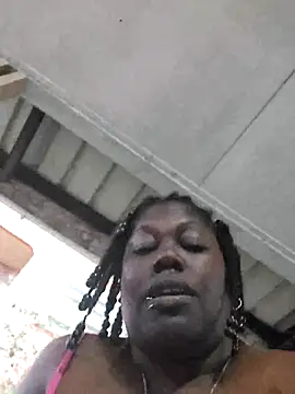 Snapshot of XgeileKutje chatting on 02-10-25, 09:58 XgeileKutje online show from 02-10-25, 09:58