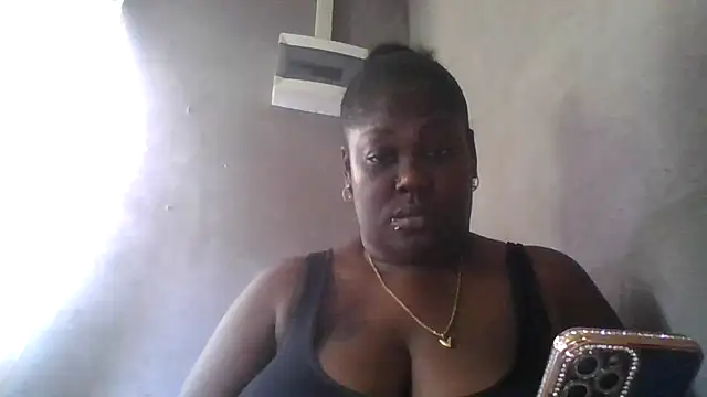 Snapshot of XgeileKutje chatting on 10-22-25, 05:13 XgeileKutje online show from 10-22-25, 05:13