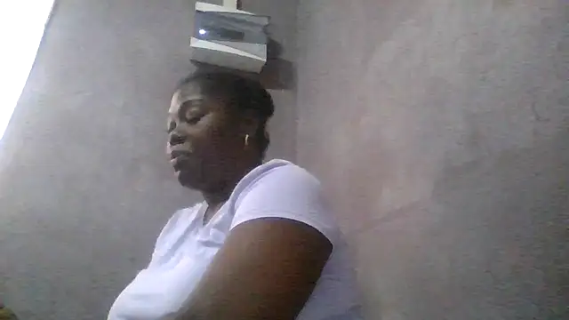 Snapshot of XgeileKutje chatting on 11-18-25, 09:47 XgeileKutje online show from 11-18-25, 09:47