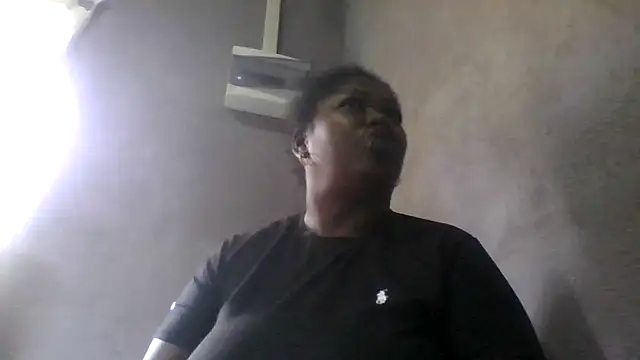 Snapshot of XgeileKutje chatting on 11-23-25, 10:15 XgeileKutje online show from 11-23-25, 10:15