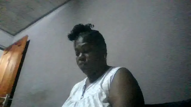 Snapshot of XgeileKutje chatting on 12-04-25, 08:56 XgeileKutje online show from 12-04-25, 08:56