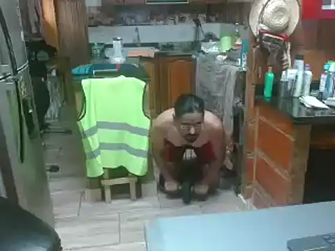 Snapshot of Dr_Pocholate84 chatting on 01-28-25, 03:46 Dr Pocholate84 online show from 01-28-25, 03:46