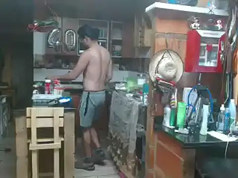 Snapshot of Dr_Pocholate84 chatting on 02-19-25, 04:44 Dr Pocholate84 online show from 02-19-25, 04:44