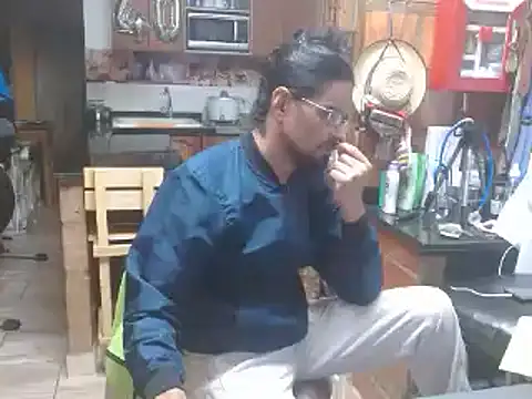 Snapshot of Dr_Pocholate84 chatting on 02-25-25, 03:31 Dr Pocholate84 online show from 02-25-25, 03:31