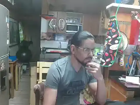 Snapshot of Dr_Pocholate84 chatting on 03-08-25, 01:50 Dr Pocholate84 online show from 03-08-25, 01:50